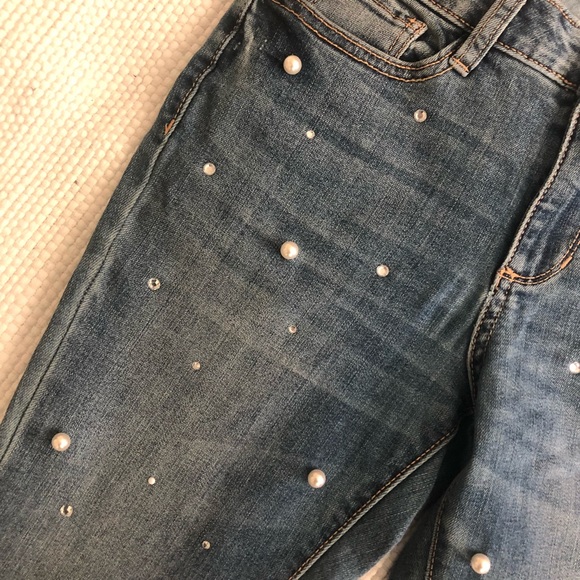 Sold - Picture 2 of 8